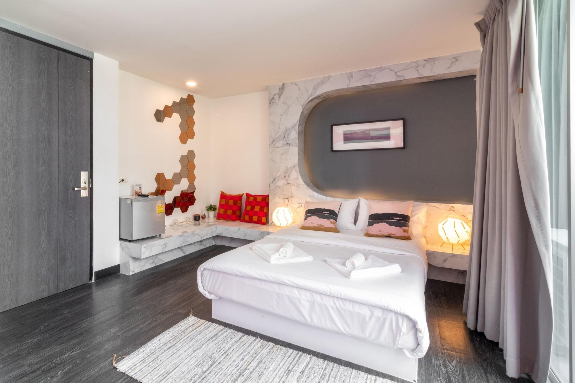 Cheqinn Hostel - Sukhumvit 4 Nana Plaza Bangkok Ngoại thất bức ảnh